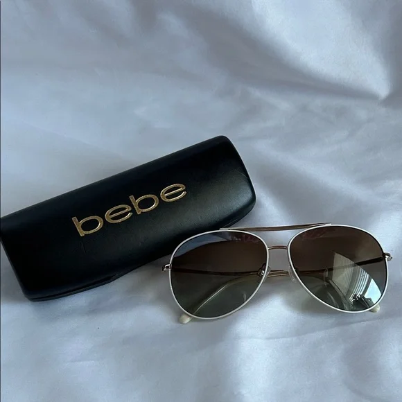 Bebe logo sunglasses with Swarovski crystal m_61e4653ba4de4118e796f210.jpg main image 2
